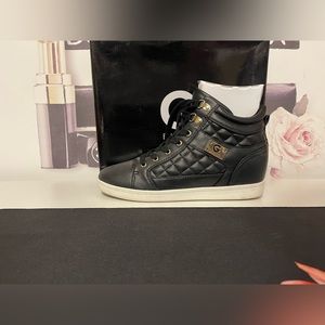 Authentic - Guess Dayna